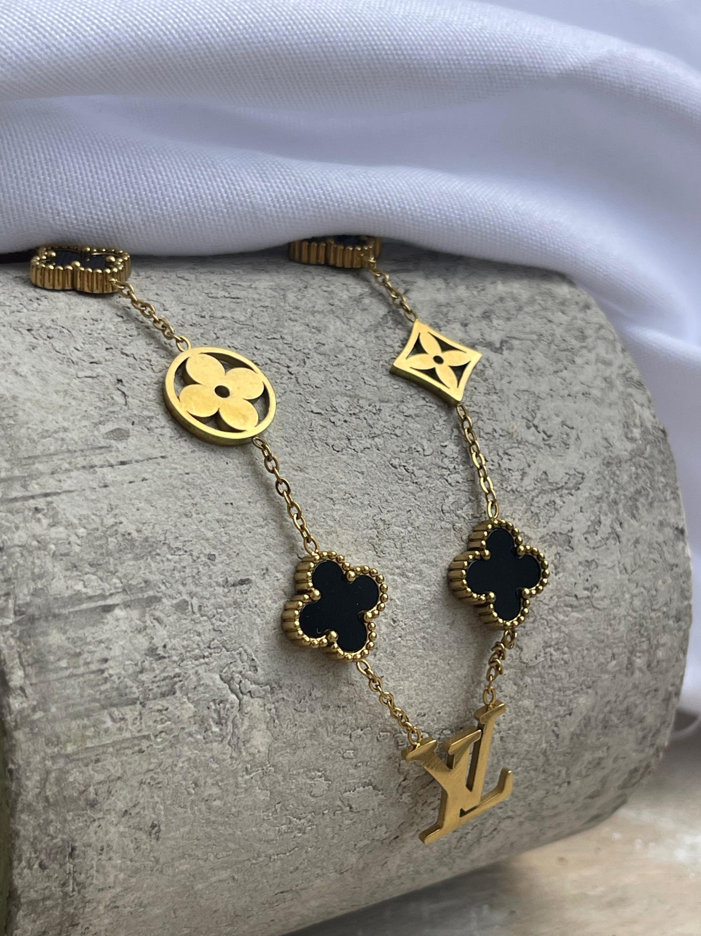 Cadena Treboles LV DAMA
