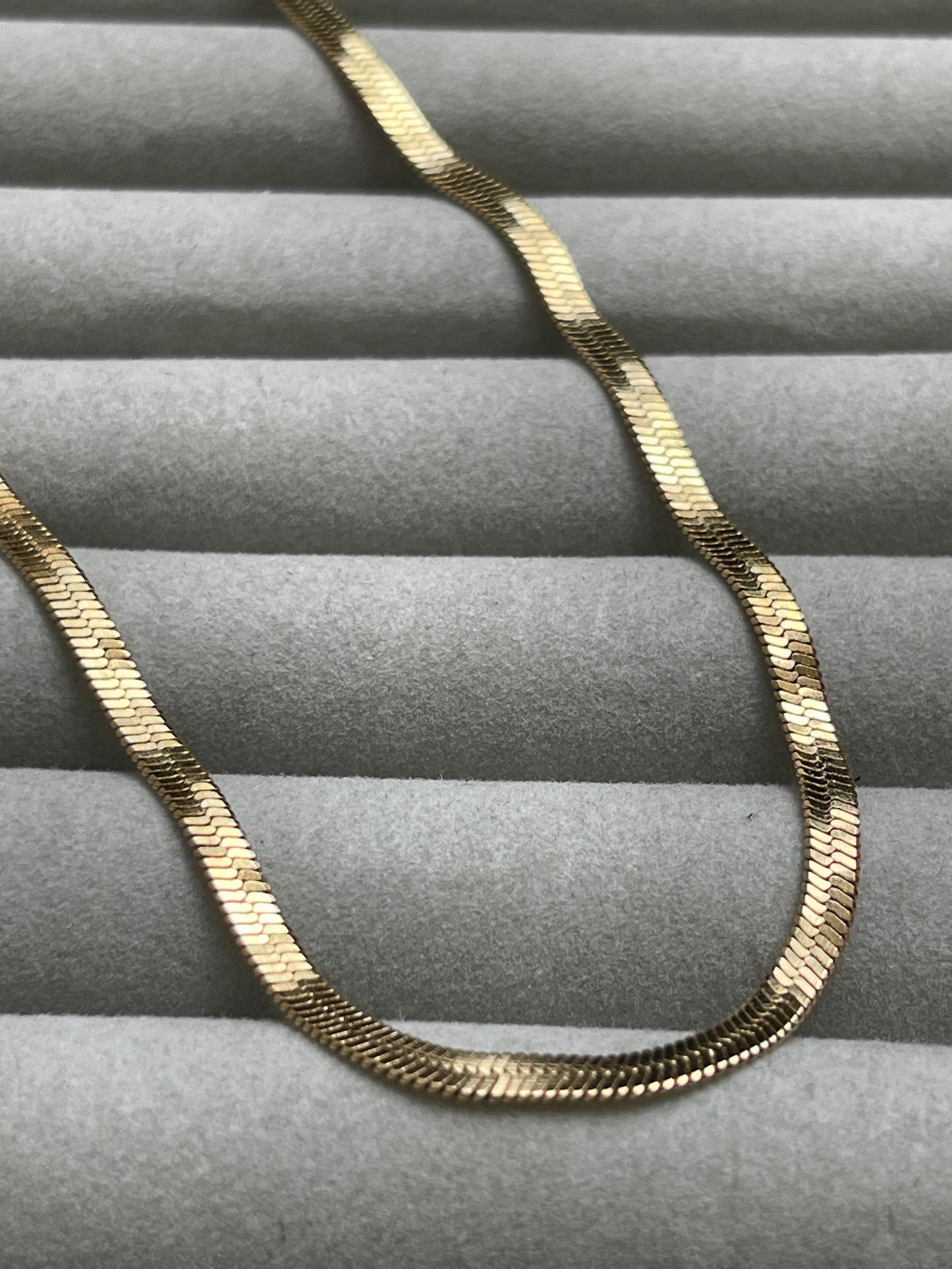Cadena serpiente Dama